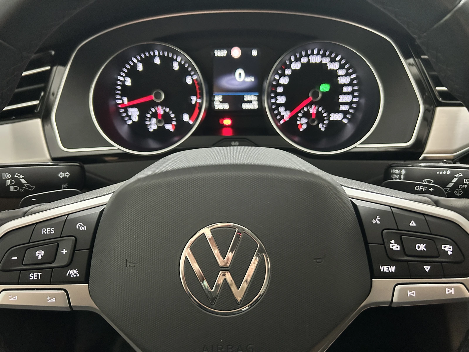 VW Passat  2.0 TFSI | Mobile.bg   13