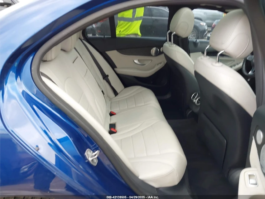 Mercedes-Benz C 300 AMG PACK* BURMESTER* ПОДГРЕВИ - изображение 9