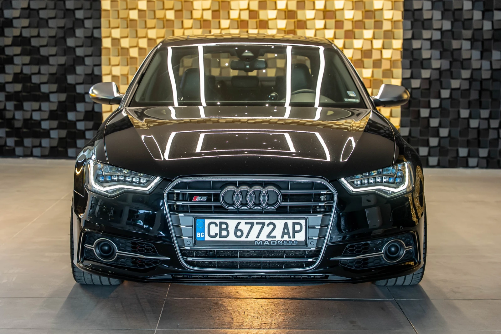 Audi S6 4.0 TFSI - изображение 2