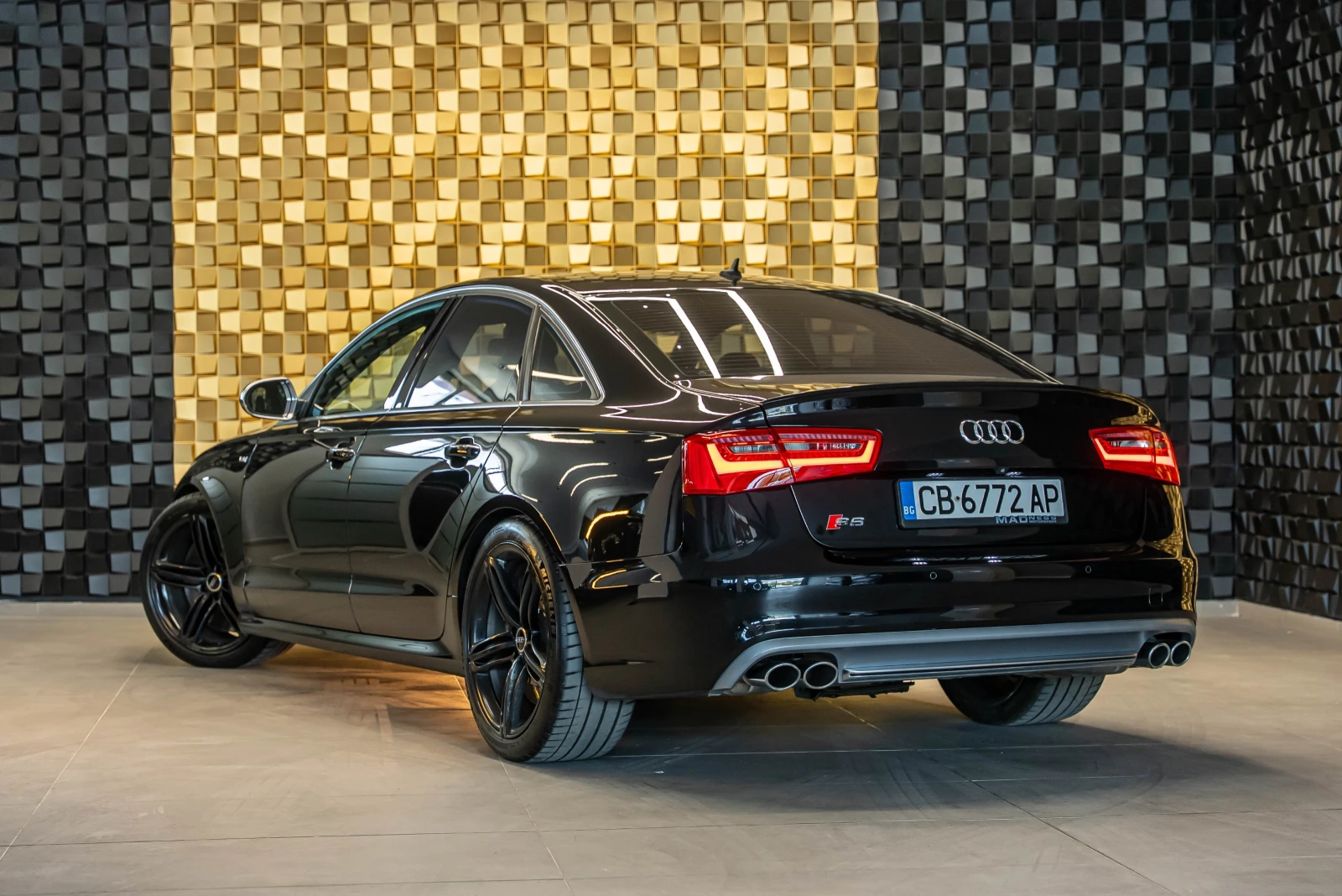 Audi S6 4.0 TFSI - изображение 4