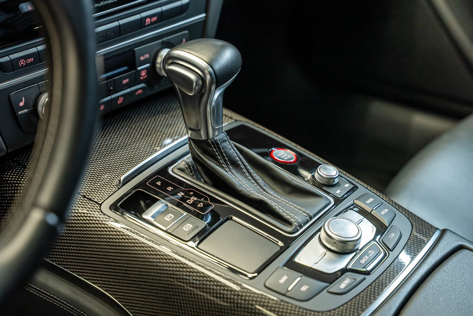 Audi S6 4.0 TFSI - изображение 10
