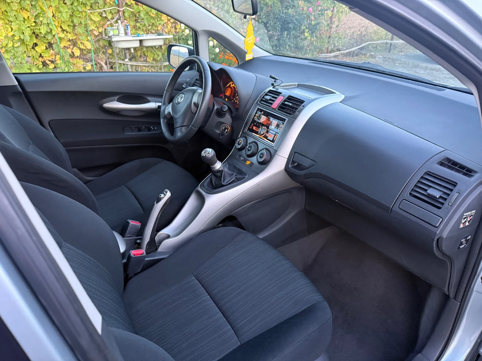 Toyota Auris 1.6 | Mobile.bg   12