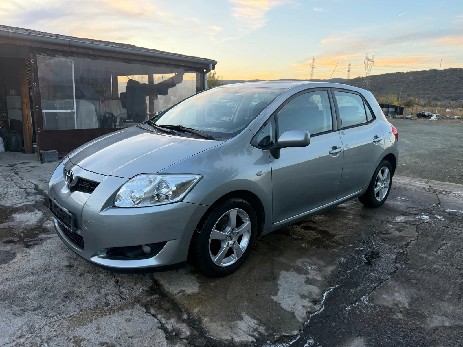Toyota Auris 1.6 - изображение 3