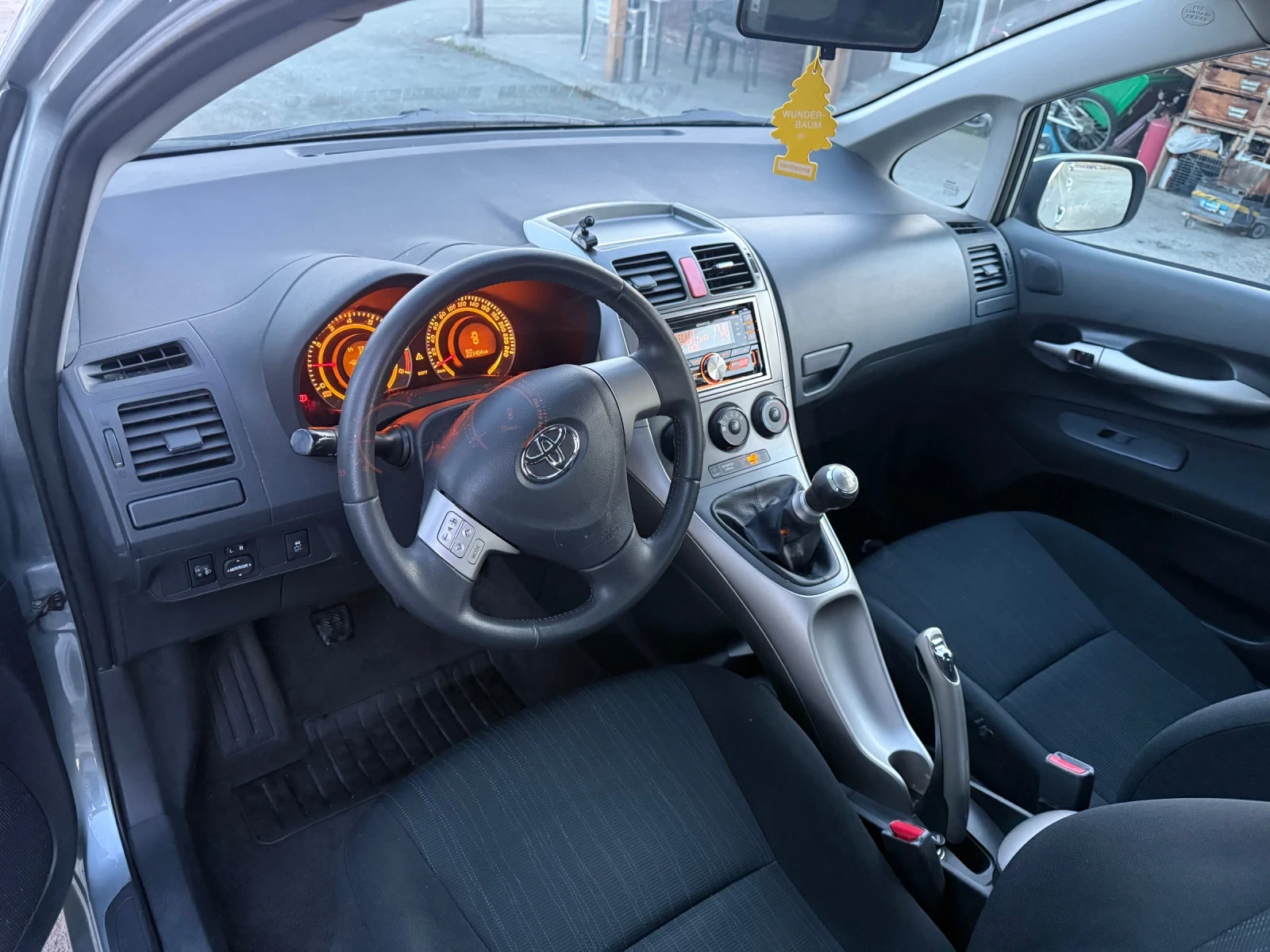 Toyota Auris 1.6 | Mobile.bg   11