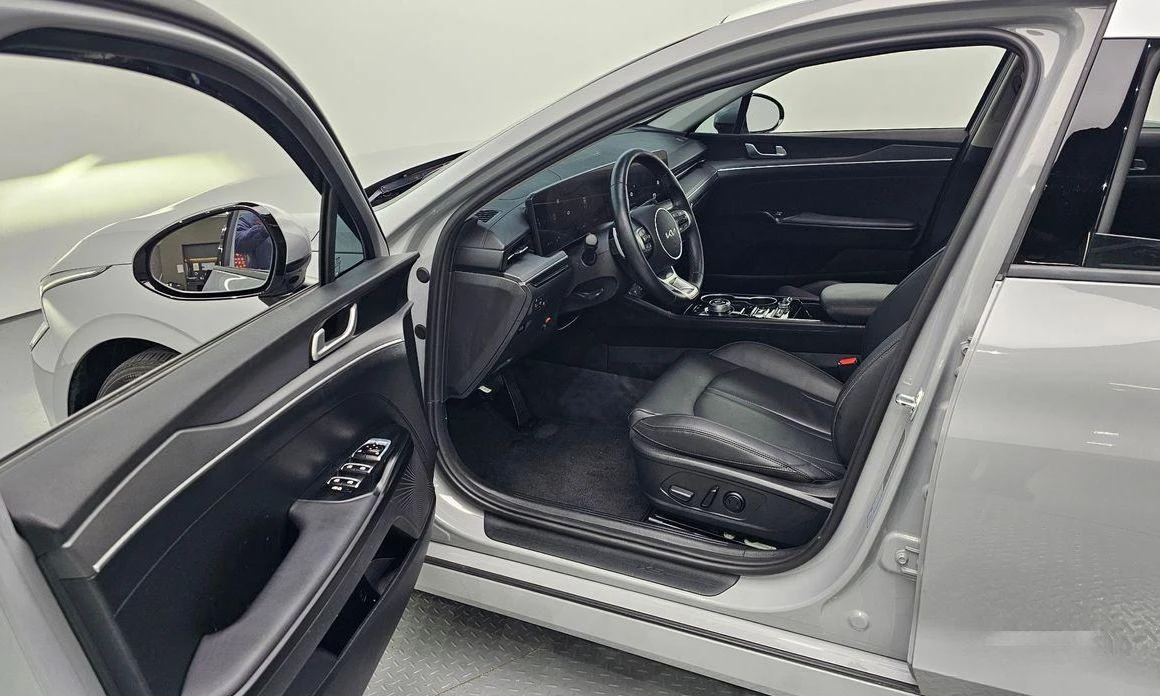 Kia K5 2.0 LPi Prestige * НАЙ-ДОБРА ЦЕНА В БЪЛГАРИЯ*  - изображение 10