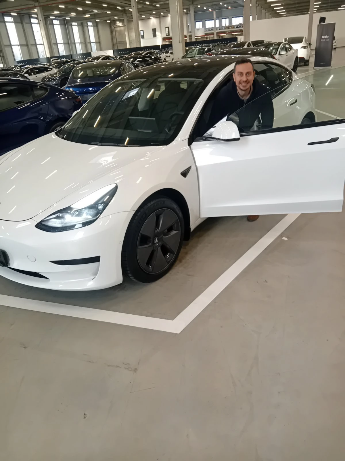 Tesla Model 3 SR+ Certified с гаранция - изображение 10