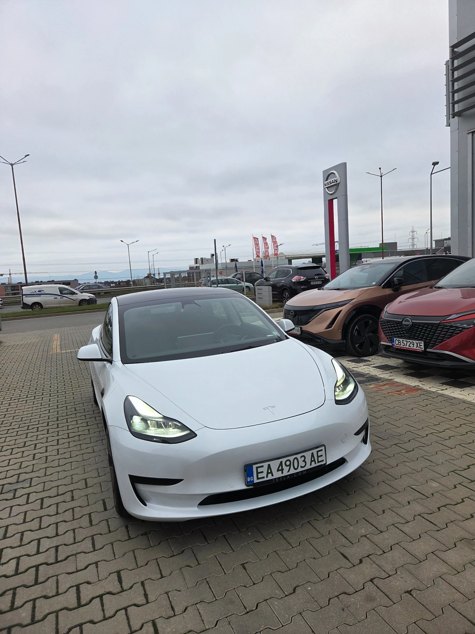 Tesla Model 3 SR+ Certified с гаранция - изображение 9