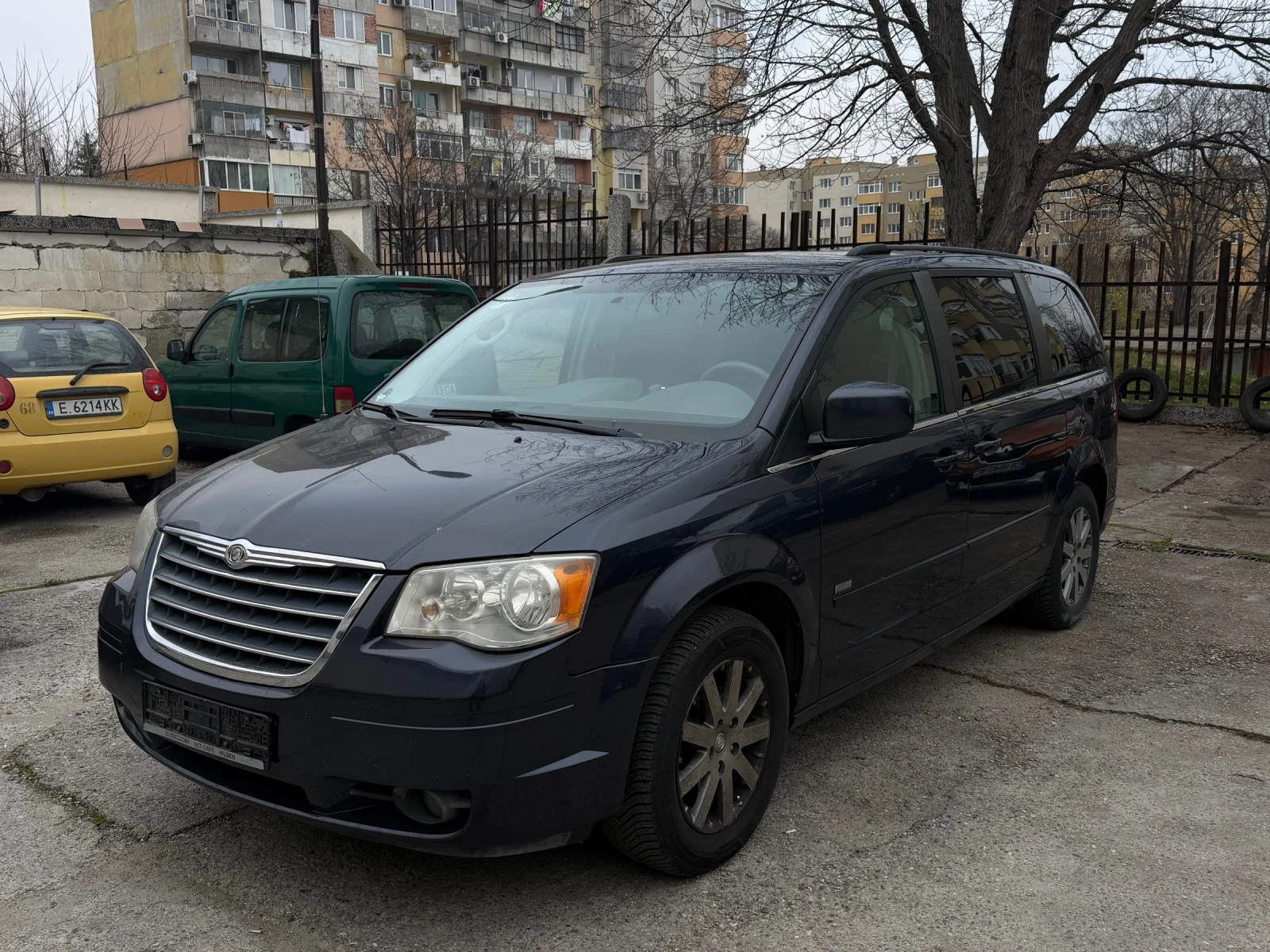 Chrysler Town and Country 3.8 V6 ������/��� ������� | Mobile.bg � ����������� 1