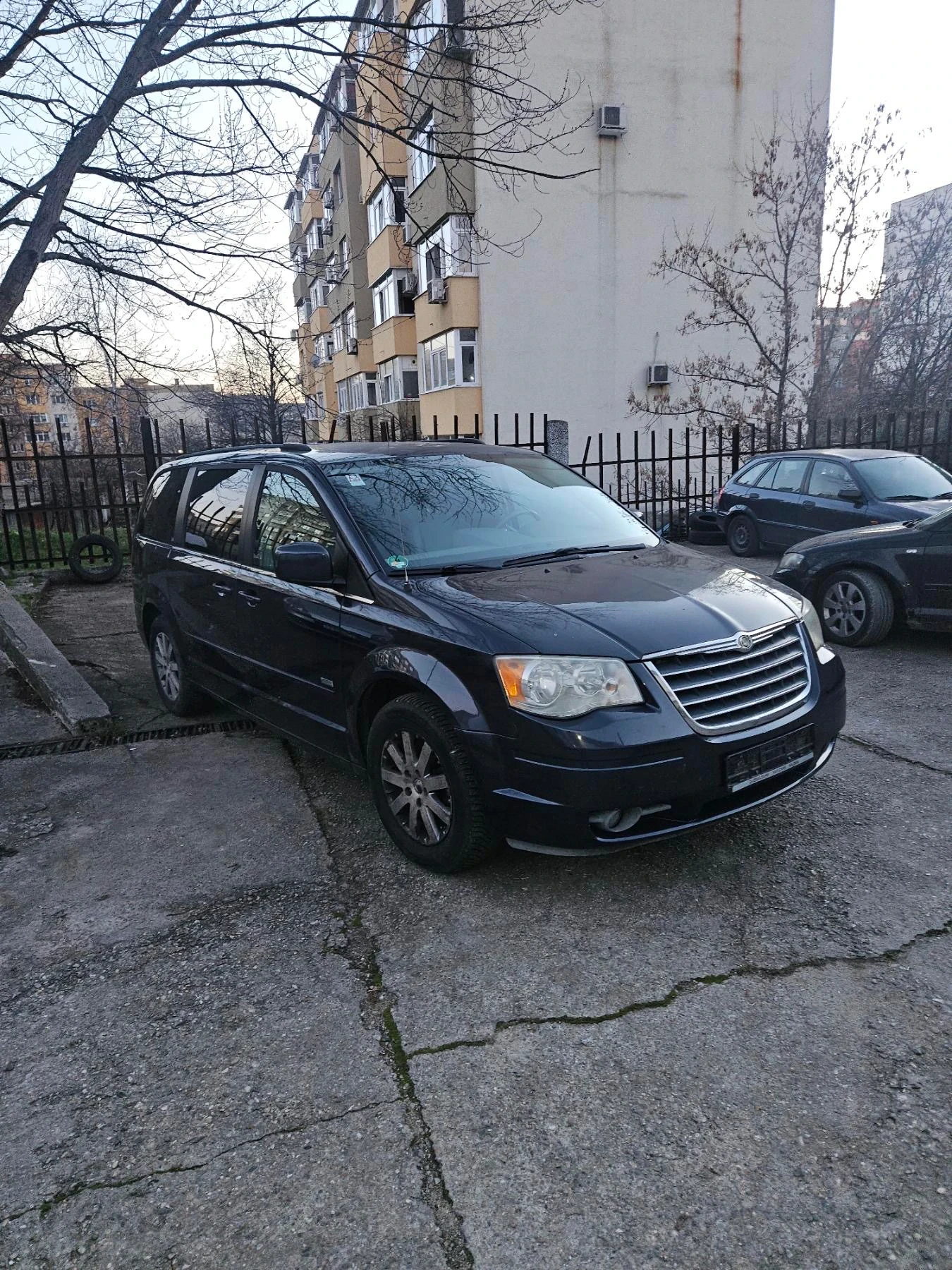 Chrysler Town and Country 3.8 V6 ������/��� ������� | Mobile.bg � ����������� 3