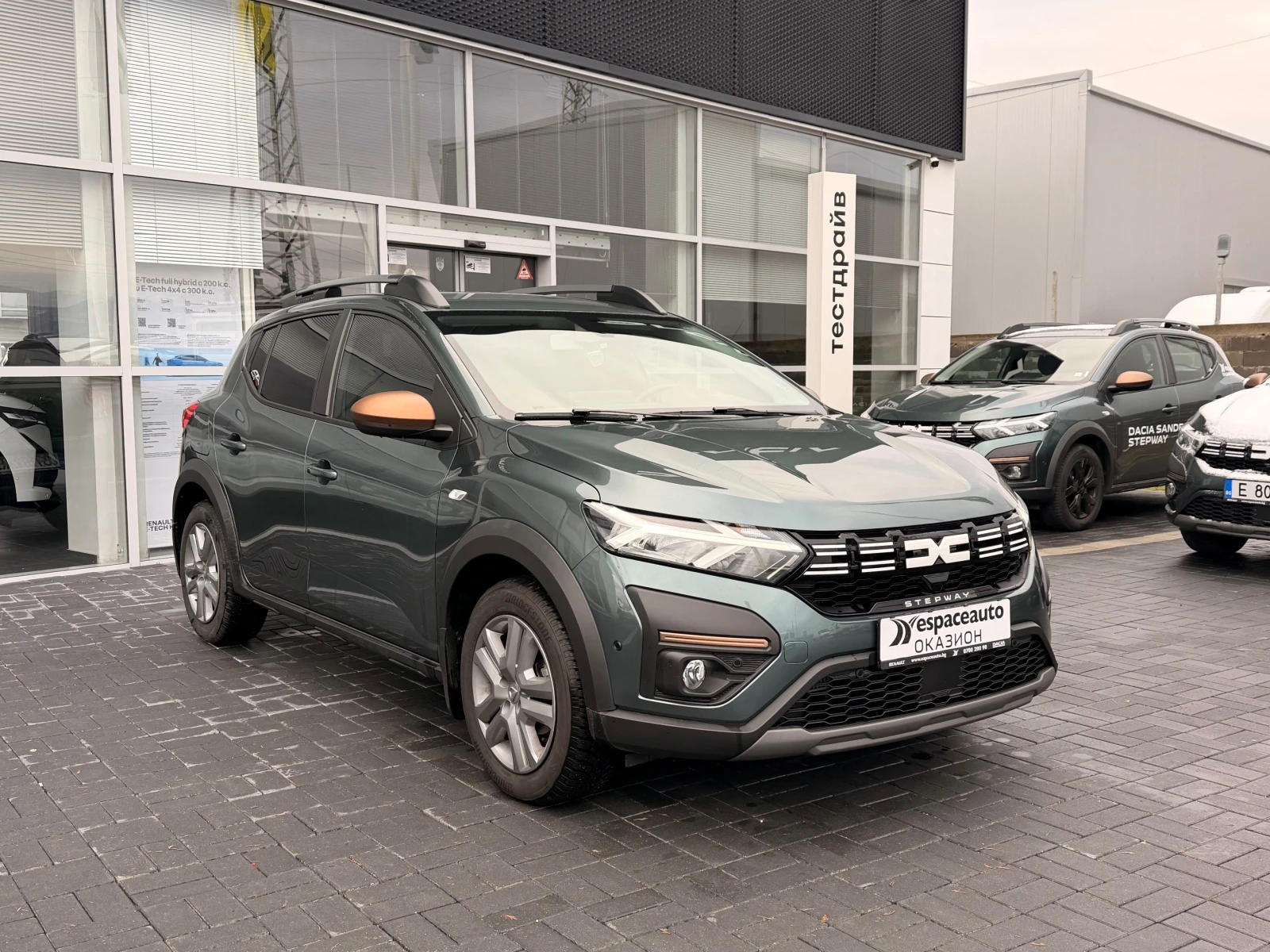 Dacia Sandero TCe 100 к.с. Бензин ECO-G / Expression - изображение 3