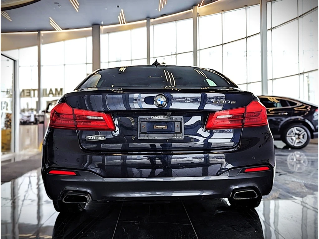 BMW 530E xDrive iPerformance* Кожа* PANO* Keyless* FULL - изображение 7