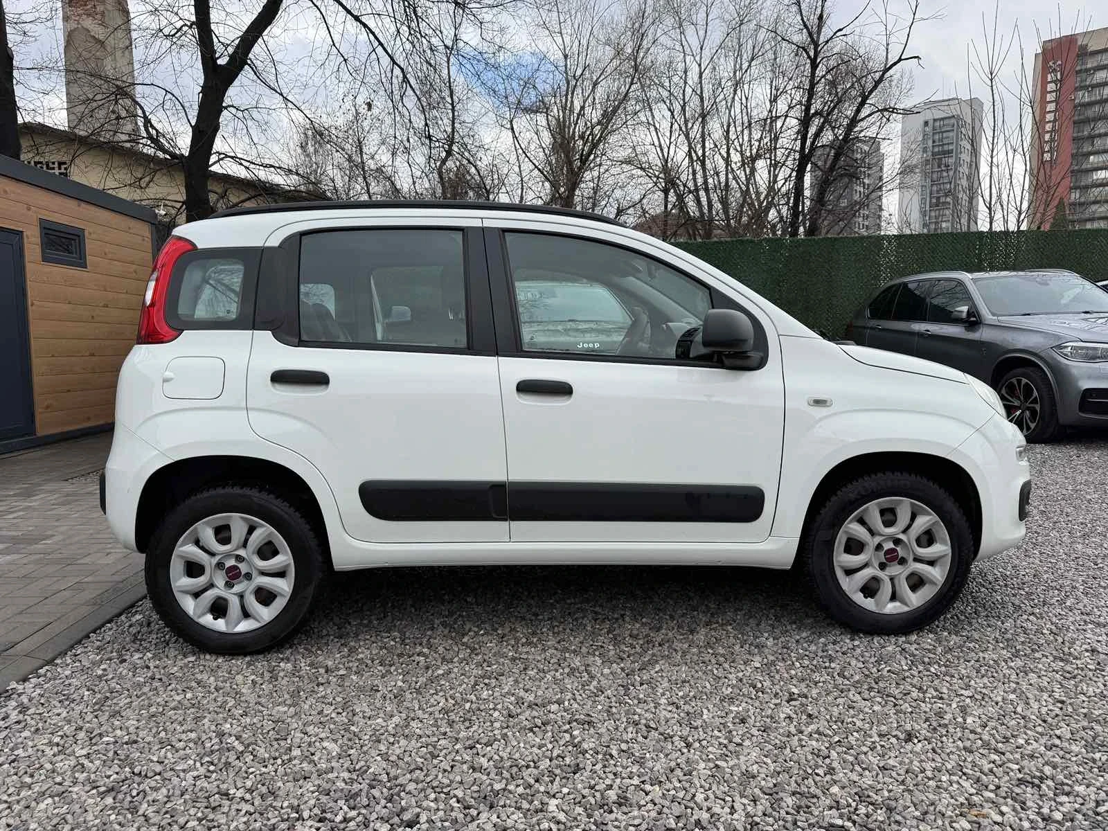 Fiat Panda 0.9T Petrol/CNG - изображение 3