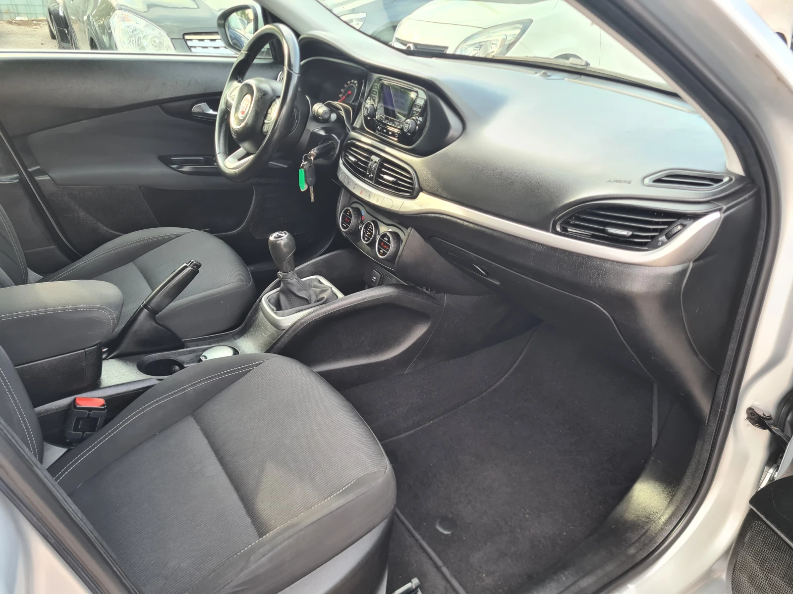 Fiat Tipo 1.3Mjet-ЛИЗИНГ, снимка 14 - Автомобили и джипове - 54620321