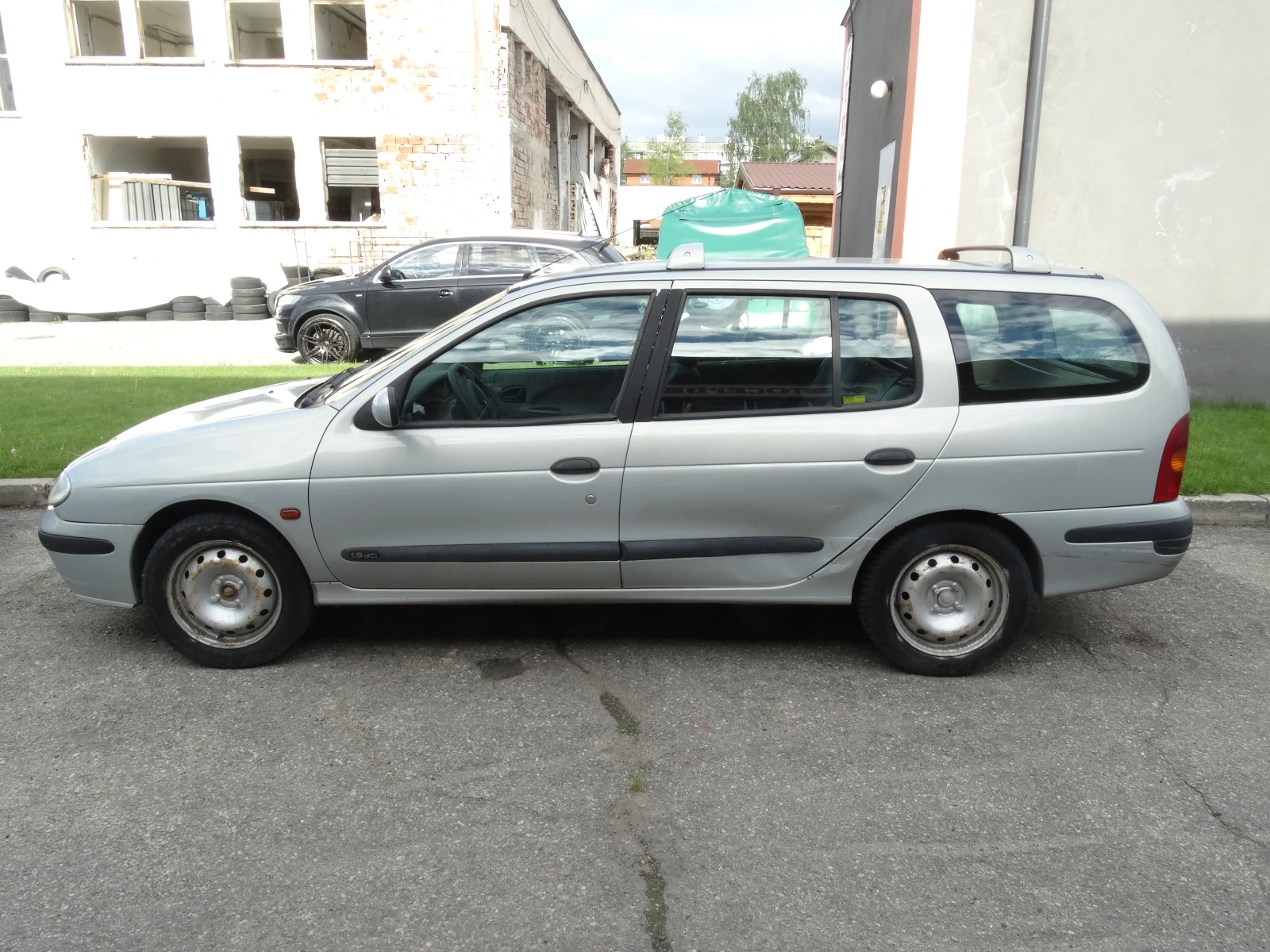Renault Megane 1, 9 TDI, снимка 7 - Автомобили и джипове - 54726793
