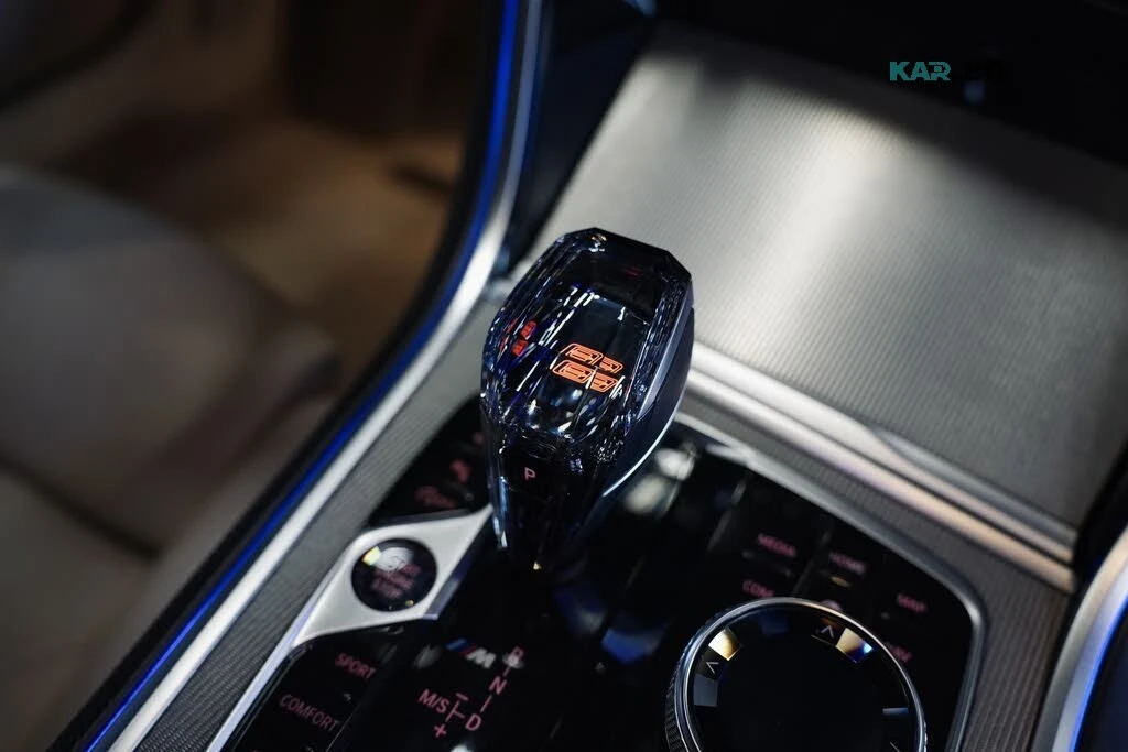 BMW 850 M* ВАКУМ* CARBONROOF* ОБДУХ* LASER* 360* HARMAN* N, снимка 14 - Автомобили и джипове - 55976572
