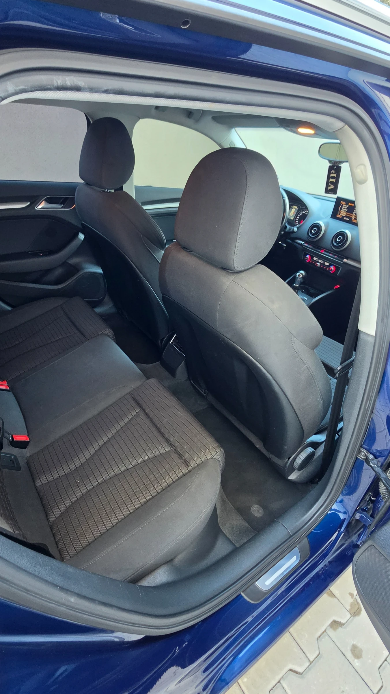 Audi A3 1.6 TDI, снимка 14 - Автомобили и джипове - 56218592