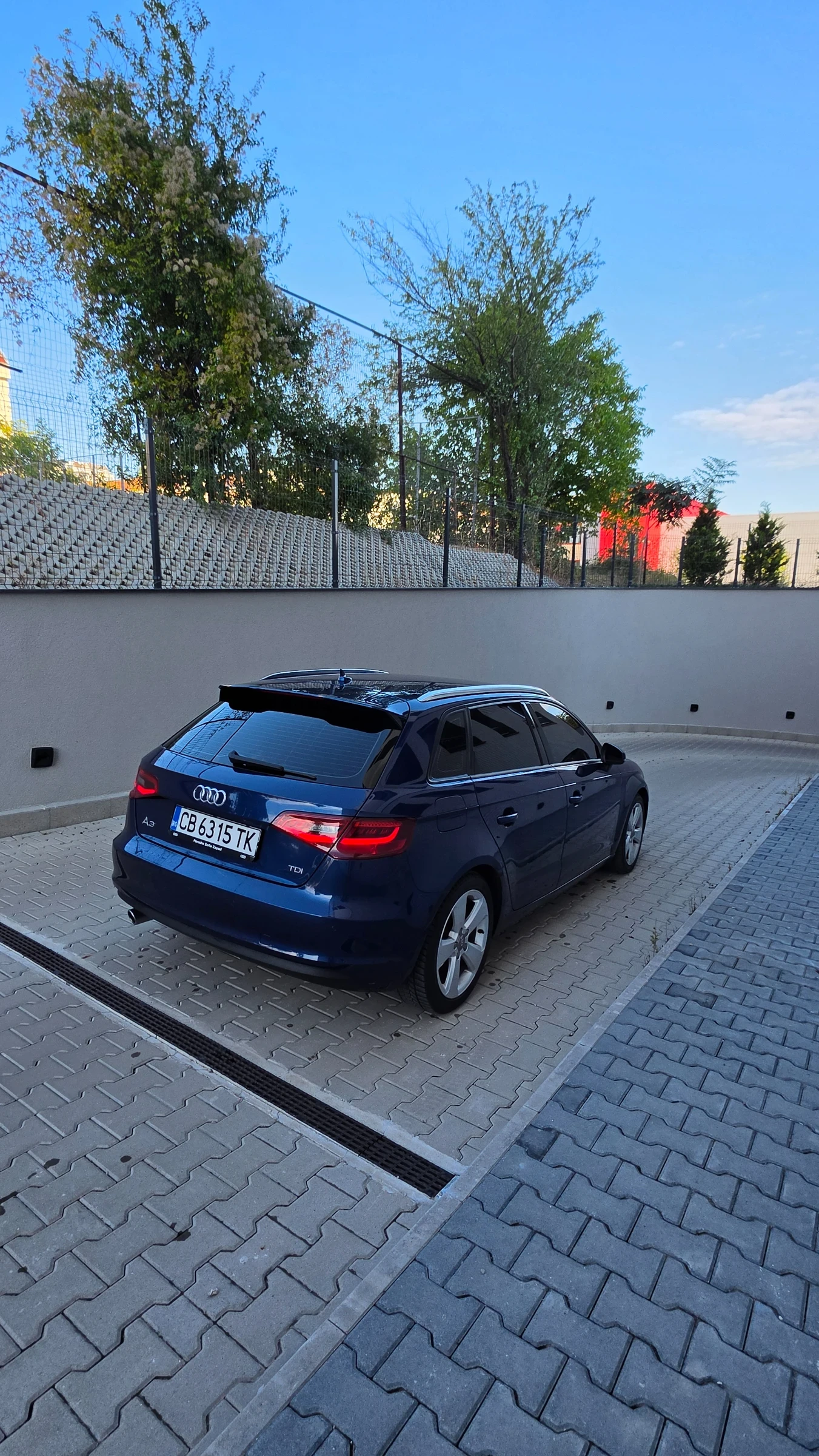 Audi A3 1.6 TDI, снимка 7 - Автомобили и джипове - 56218592
