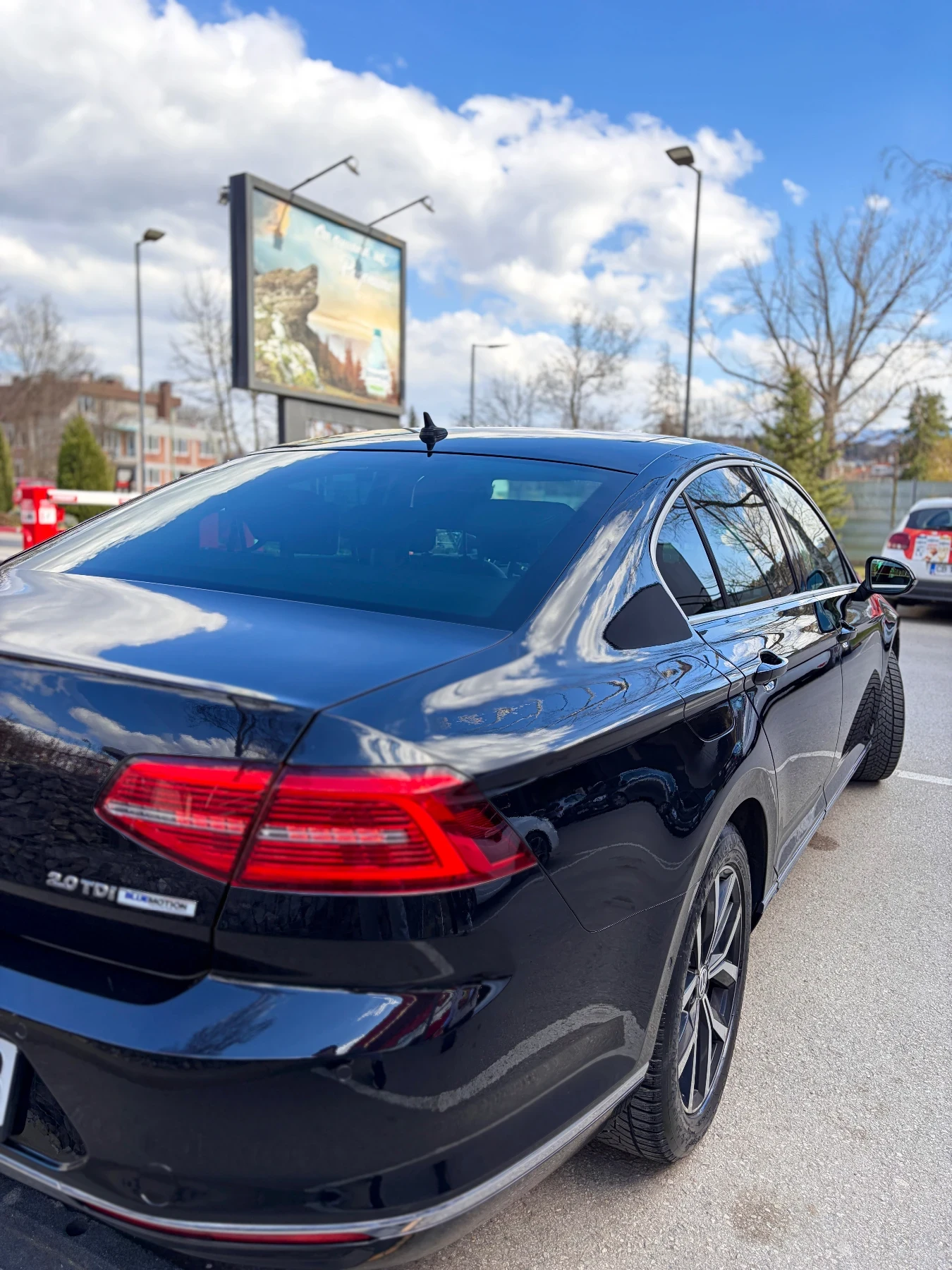VW Passat 2.0 TDI BLUEMOTION, снимка 7 - Автомобили и джипове - 56410952