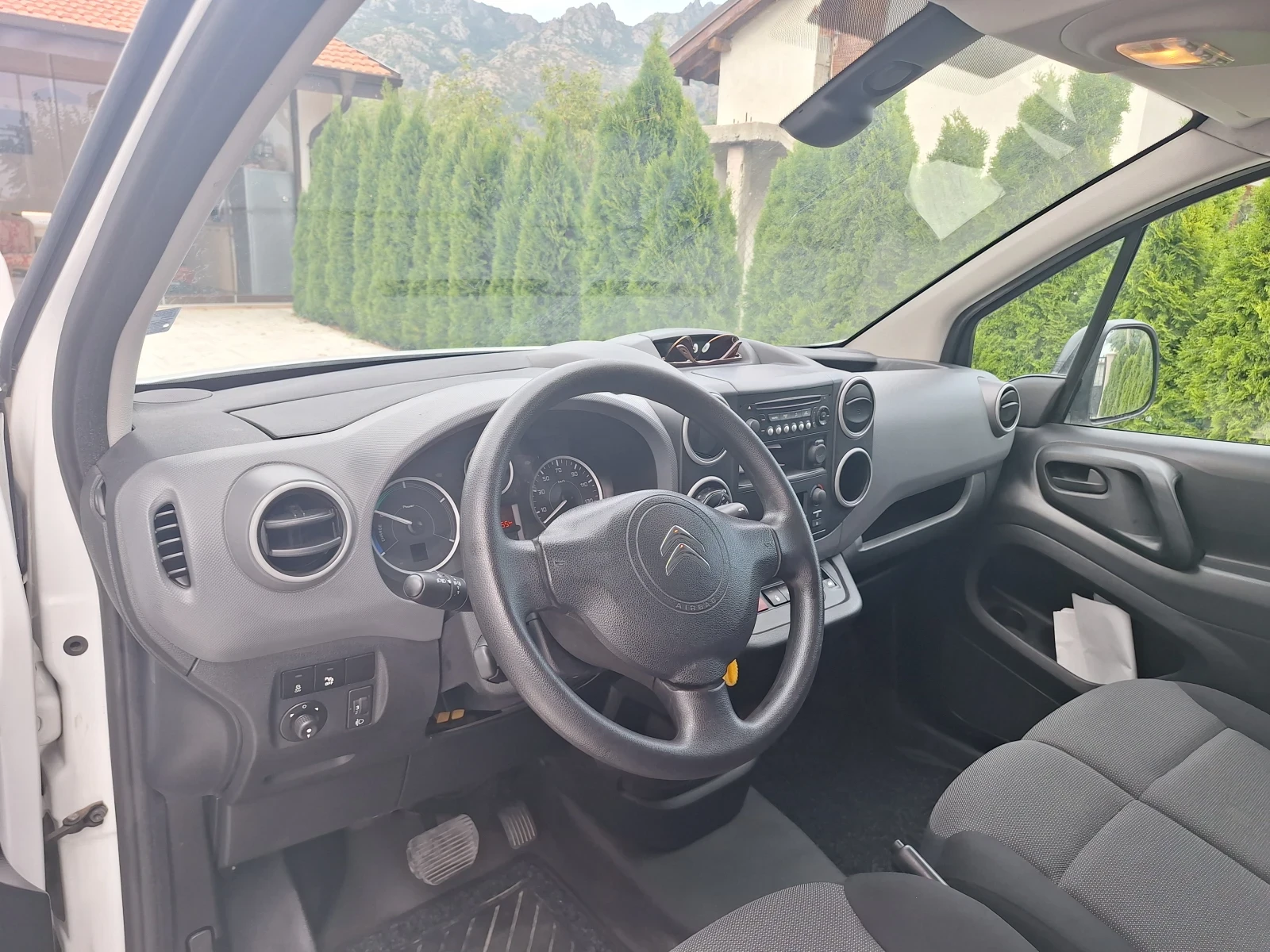 Citroen Berlingo 22.5 kwh, снимка 9 - Автомобили и джипове - 56544121