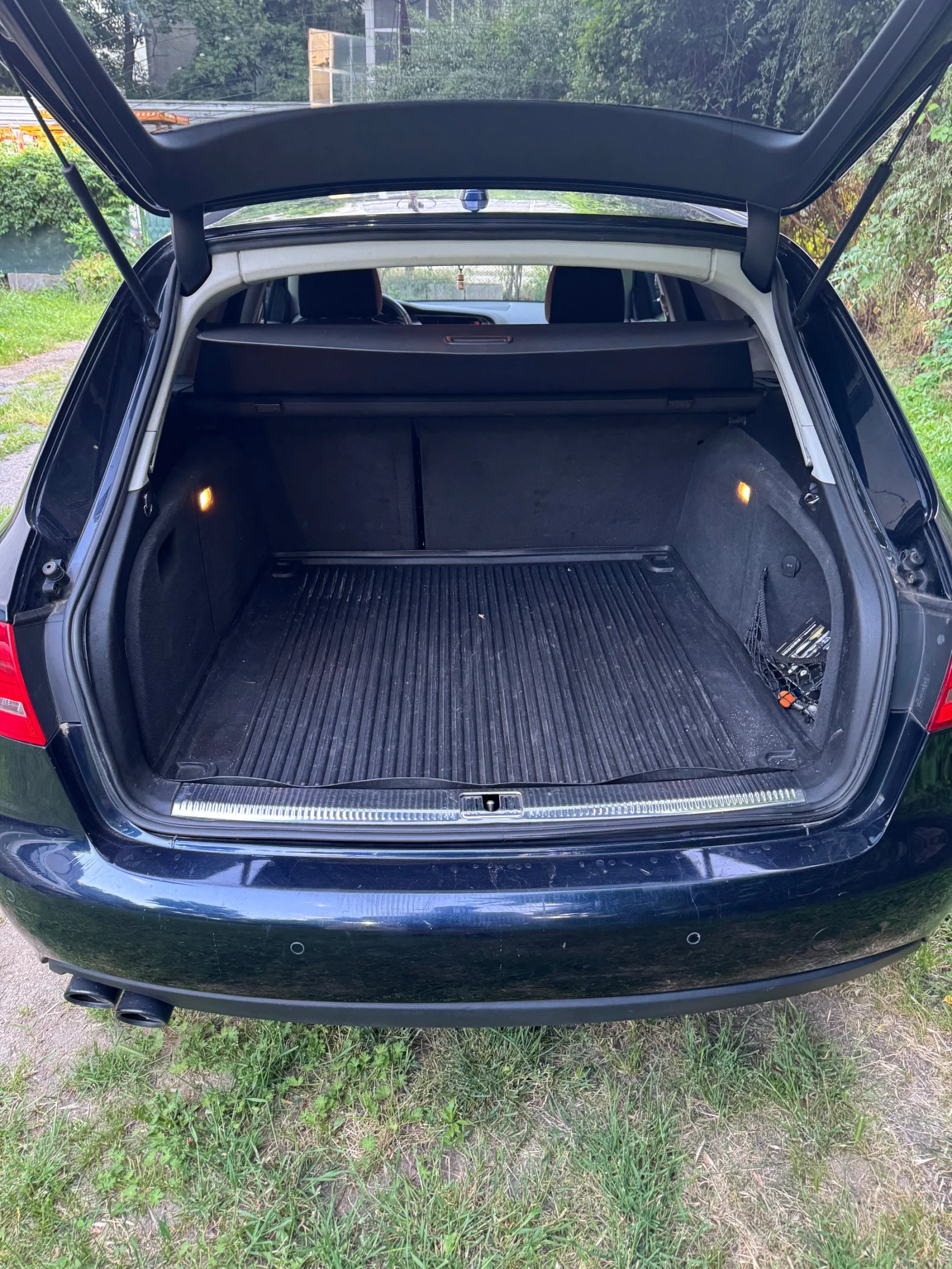 Audi A4 2.0 TDI, снимка 5 - Автомобили и джипове - 56561383