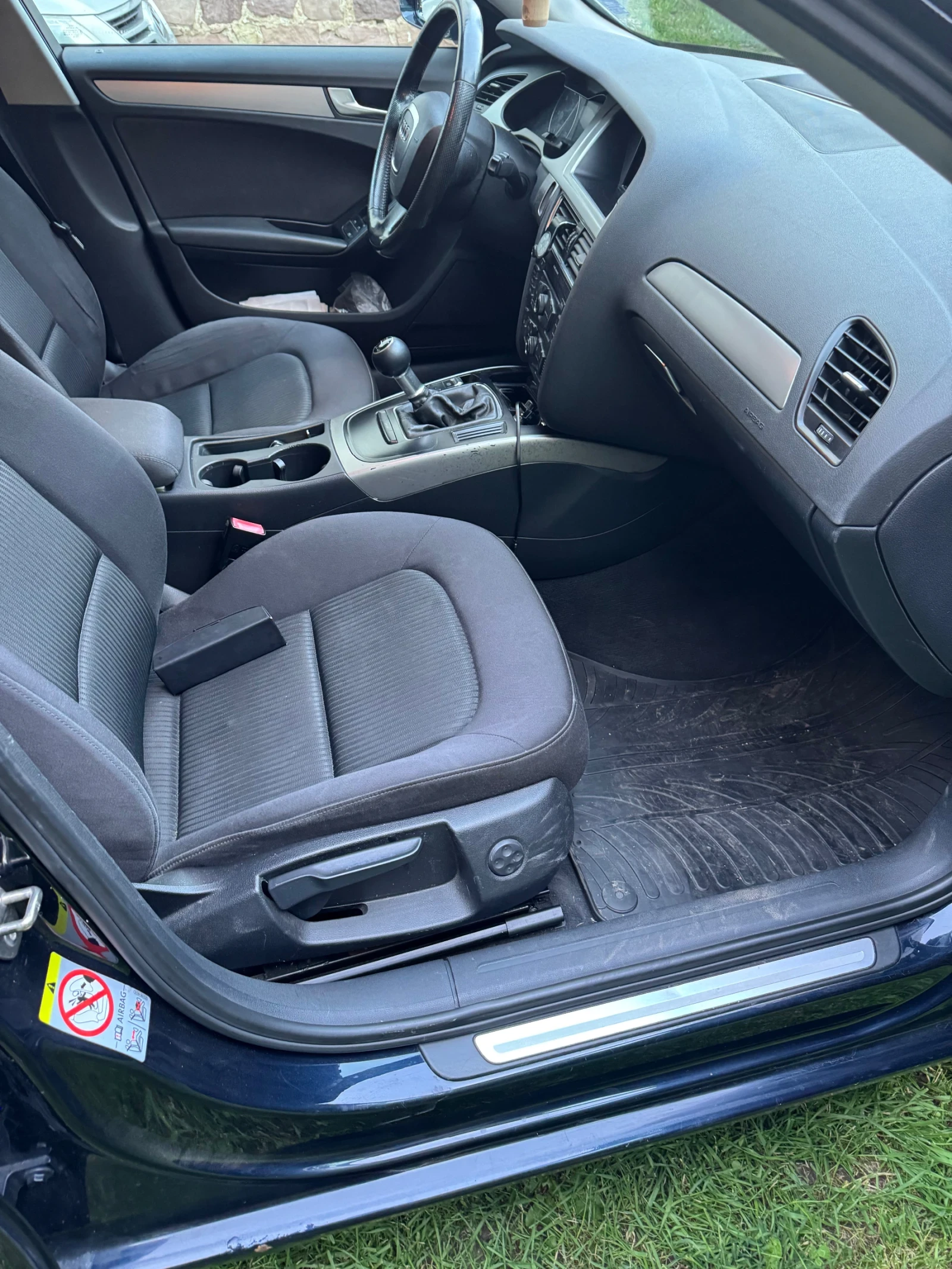 Audi A4 2.0 TDI, снимка 8 - Автомобили и джипове - 56561383