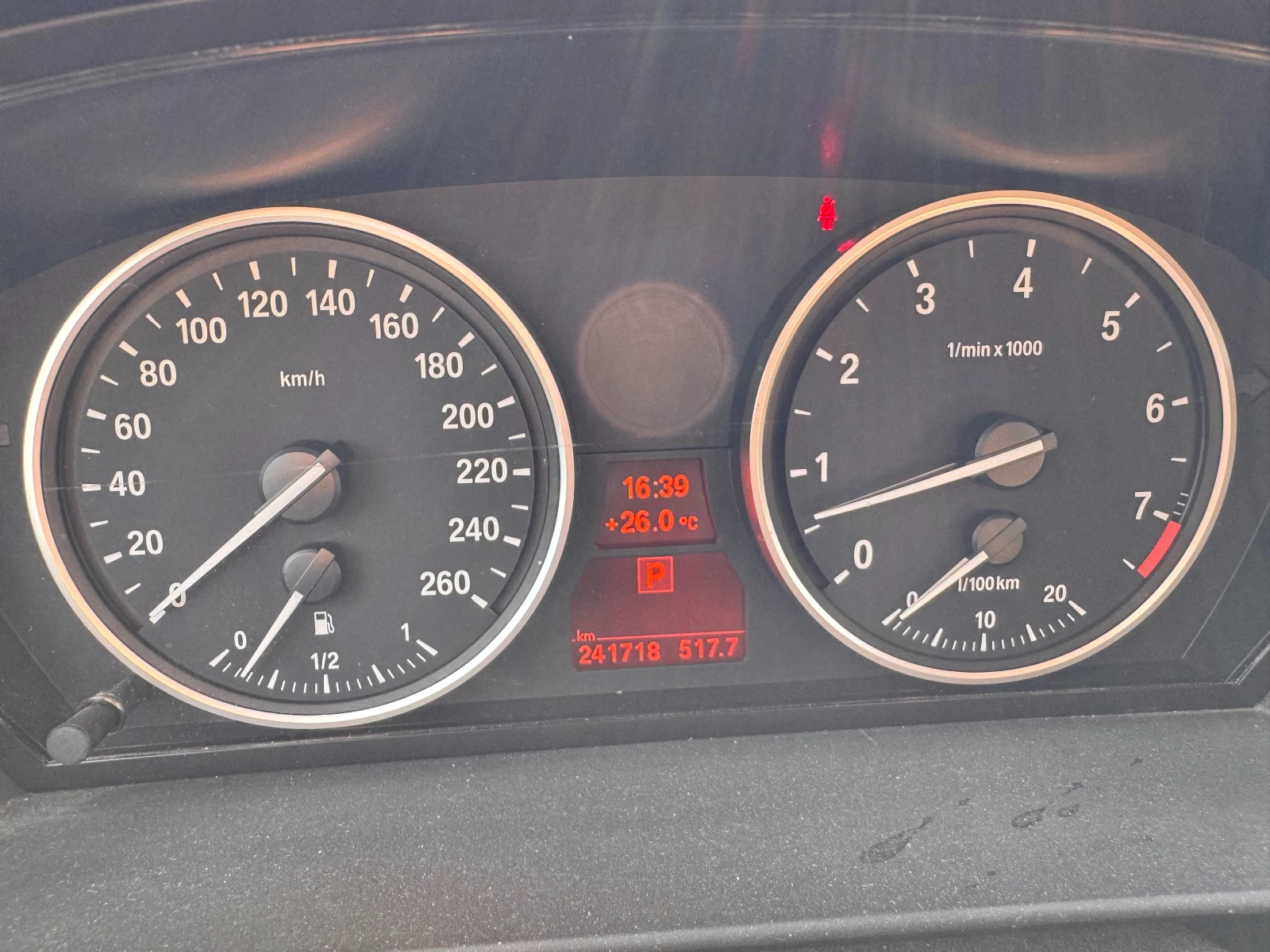 BMW 525 xi, снимка 13 - Автомобили и джипове - 56658711