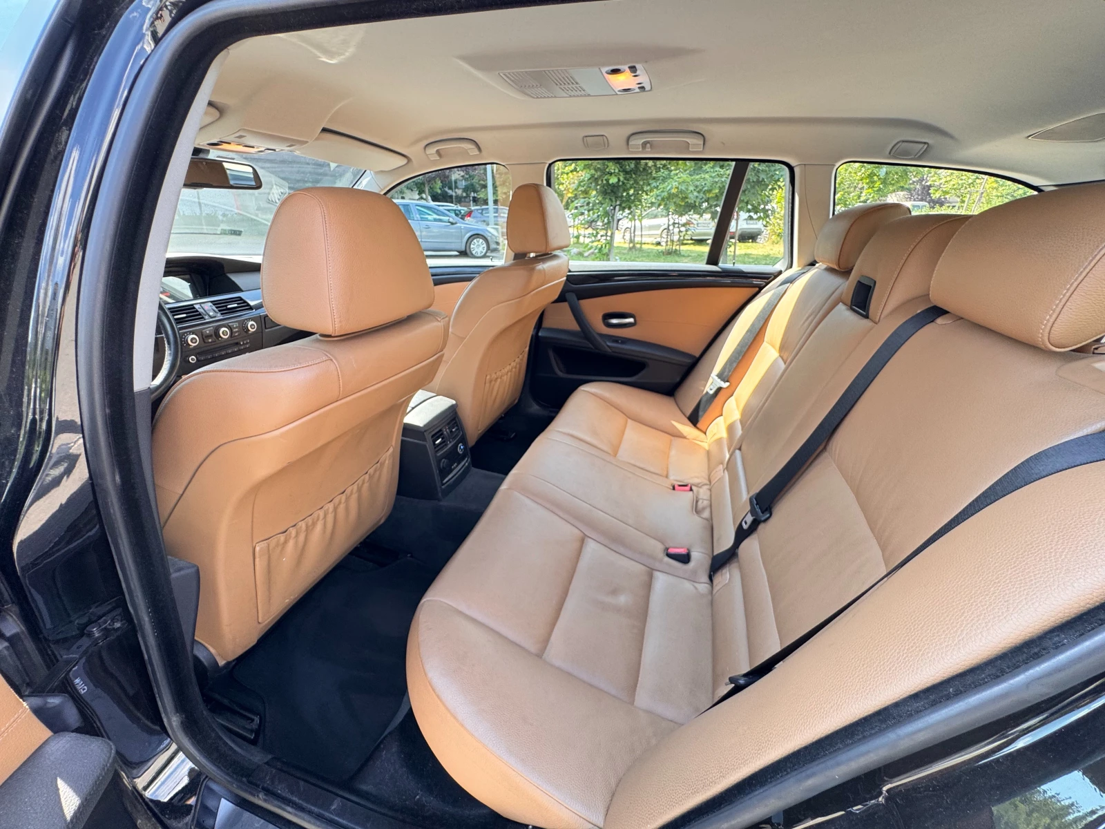 BMW 525 xi, снимка 12 - Автомобили и джипове - 56658711