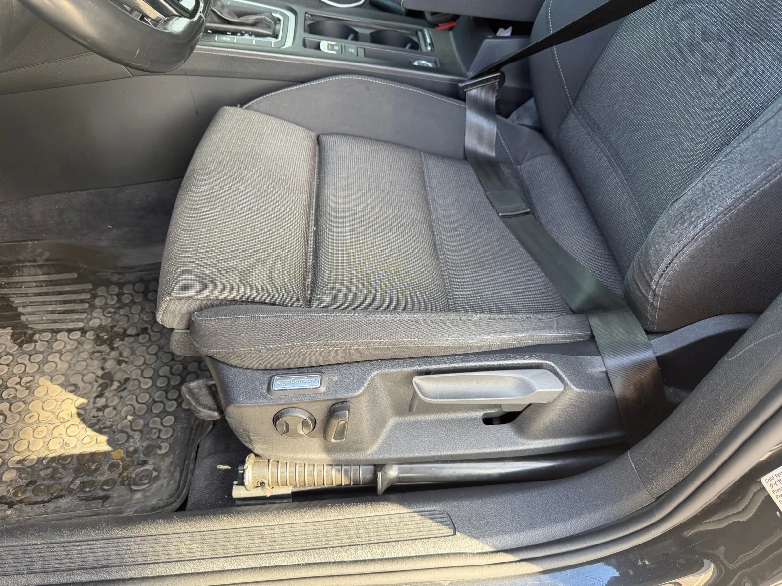 VW Passat, снимка 13 - Автомобили и джипове - 56707503