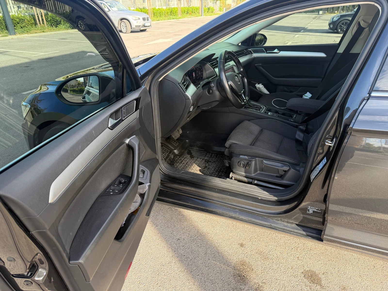 VW Passat, снимка 14 - Автомобили и джипове - 56707503