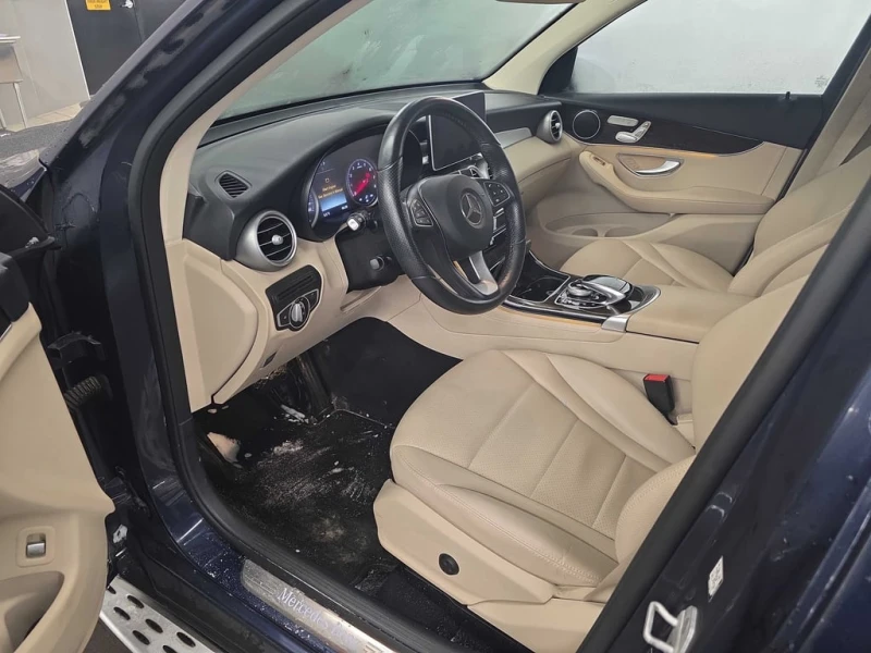 Mercedes-Benz GLC * 300 * CARFAX * ЦЕНА ДО БГ, снимка 5 - Автомобили и джипове - 53305647