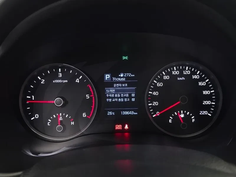 Kia Stonic 1.6 Prestige, снимка 8 - Автомобили и джипове - 56118177