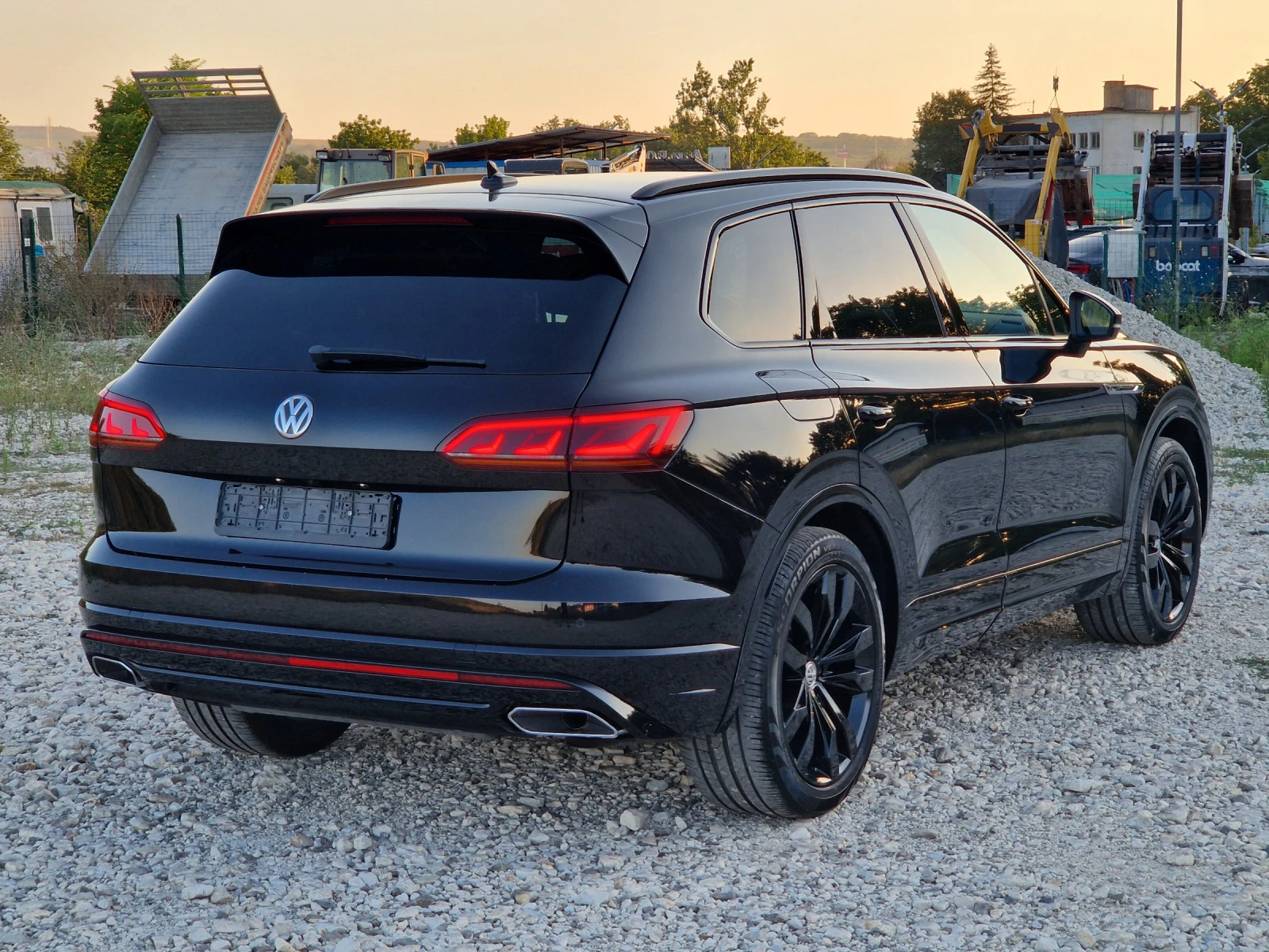 VW Touareg Black R-line/Softclose/Keyless/Easyopen/Digital/F1 - изображение 5