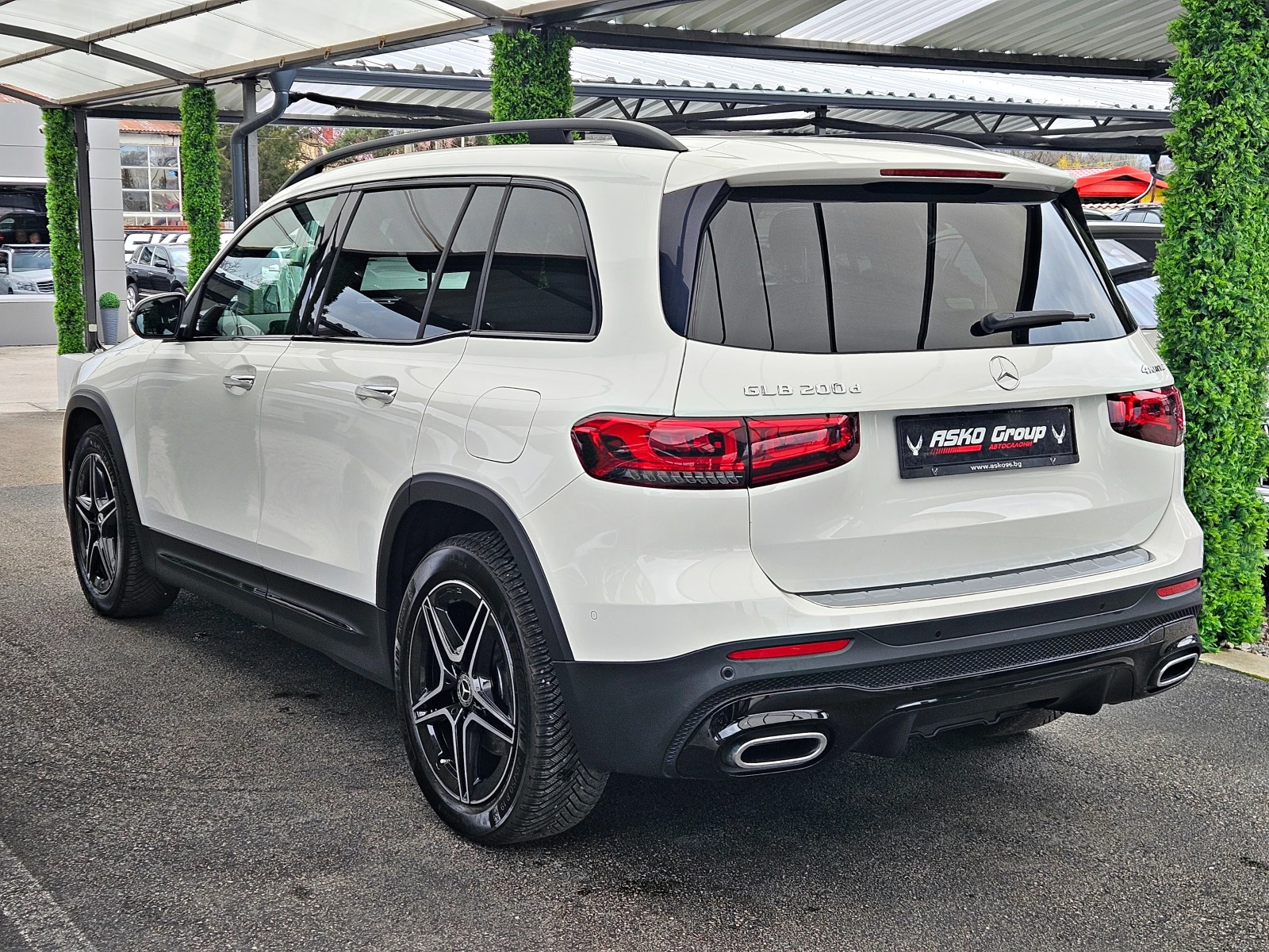 Mercedes-Benz GLB 200/AMG/4M/7MESTA/DIGITAL/DISTR/CAMERA/ПОДГРЕВ/LIZ, снимка 7 - Автомобили и джипове - 53916159