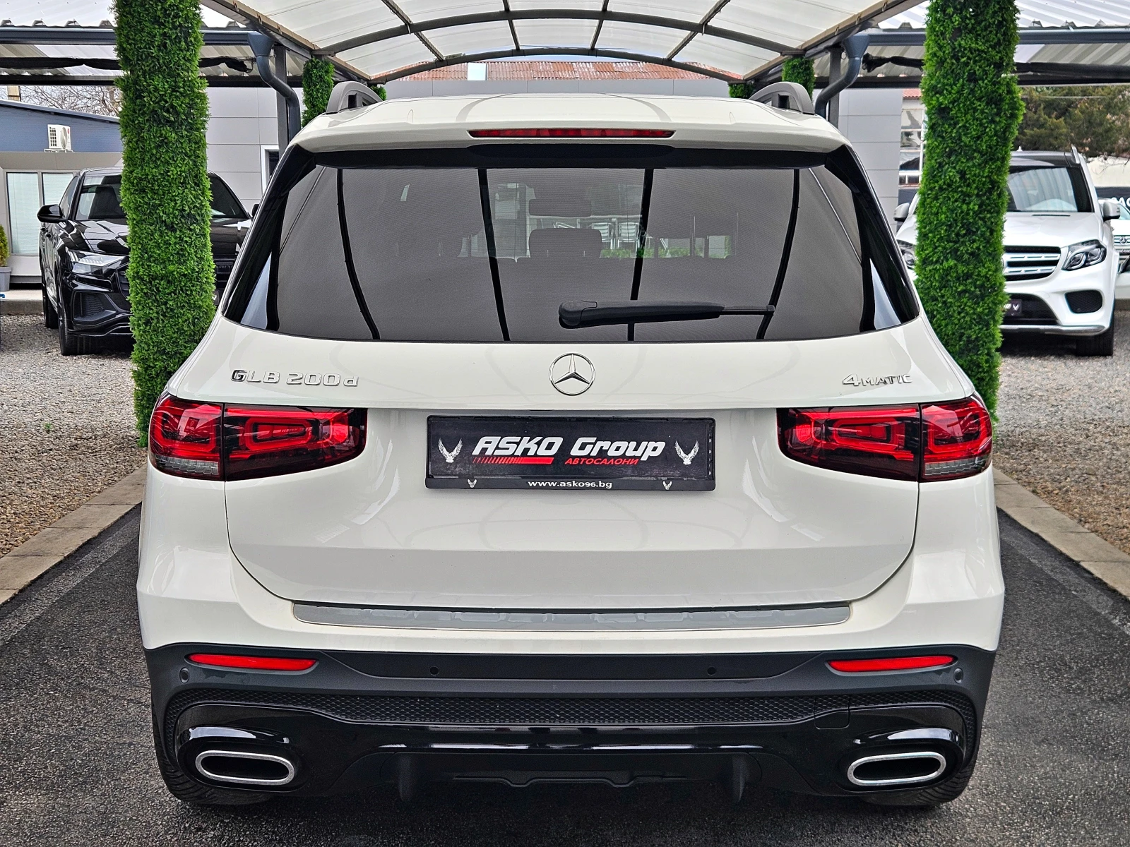 Mercedes-Benz GLB 200/AMG/4M/7MESTA/DIGITAL/DISTR/CAMERA/ПОДГРЕВ/LIZ, снимка 6 - Автомобили и джипове - 53916159