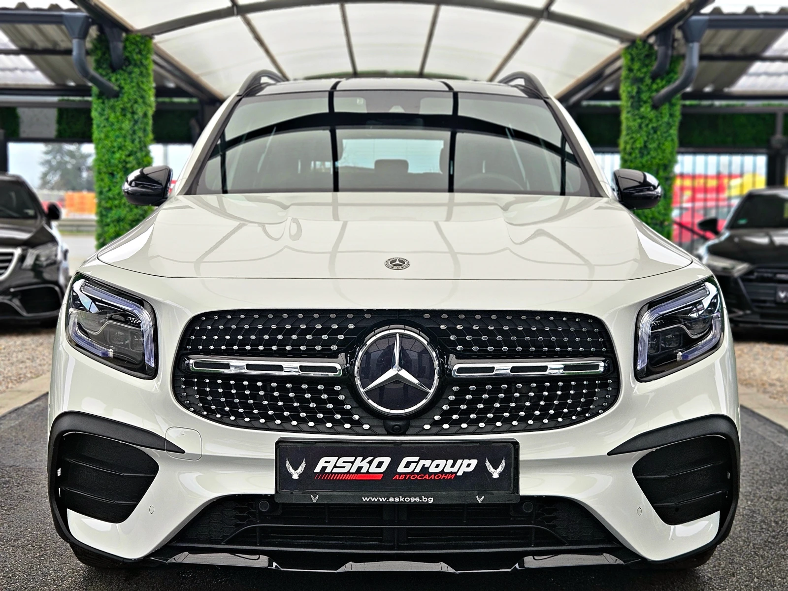 Mercedes-Benz GLB 200/AMG/4M/7MESTA/DIGITAL/DISTR/CAMERA/ПОДГРЕВ/LIZ, снимка 2 - Автомобили и джипове - 53916159