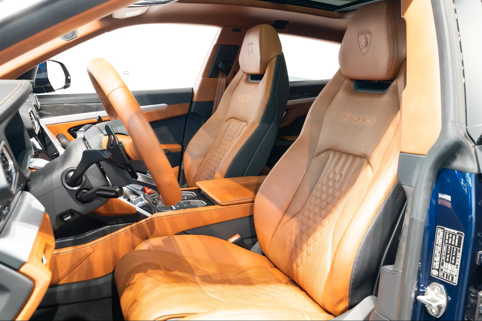 Lamborghini Urus CARBON* B&O-3D* DISTR* HEAD-UP* PANO* MEMORY*  | Mobile.bg � ����������� 8