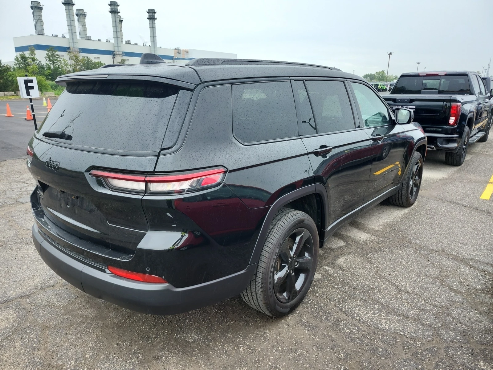 Jeep Grand cherokee ПАНО / ЛИЗИНГ / ПРОГНОЗНА ЦЕНА до БГ, снимка 3 - Автомобили и джипове - 55671878