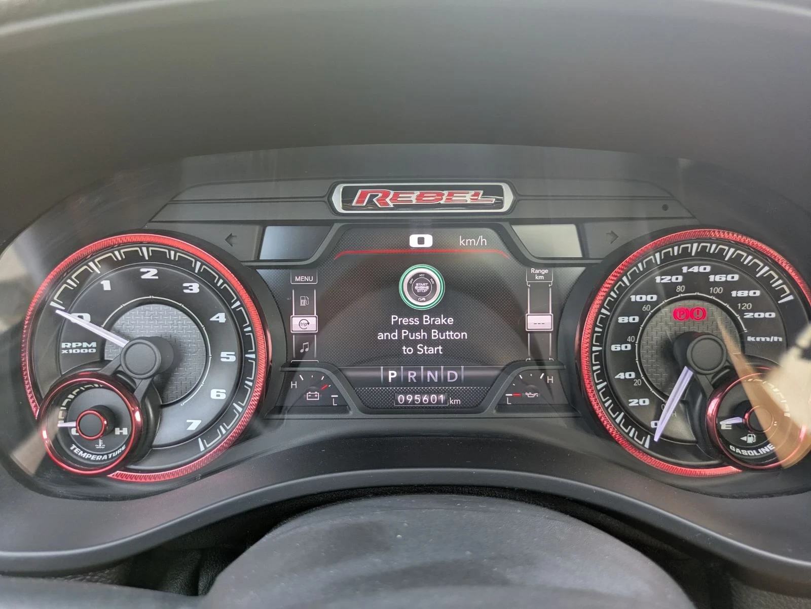 Dodge RAM 1500 Rebel/5.7 HEMI/FULL, снимка 15 - Автомобили и джипове - 55769772