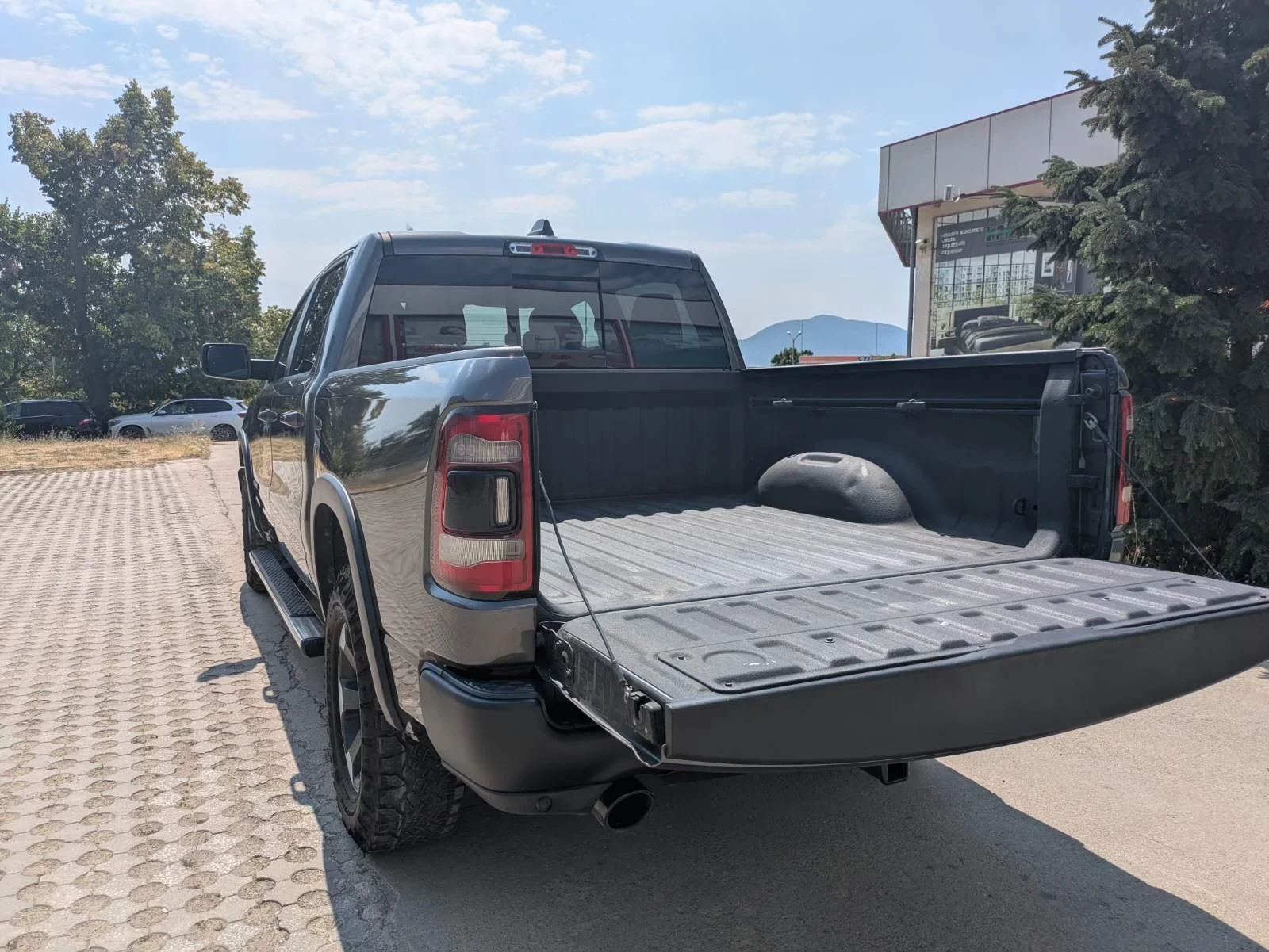 Dodge RAM 1500 Rebel/5.7 HEMI/FULL, снимка 5 - Автомобили и джипове - 55769772