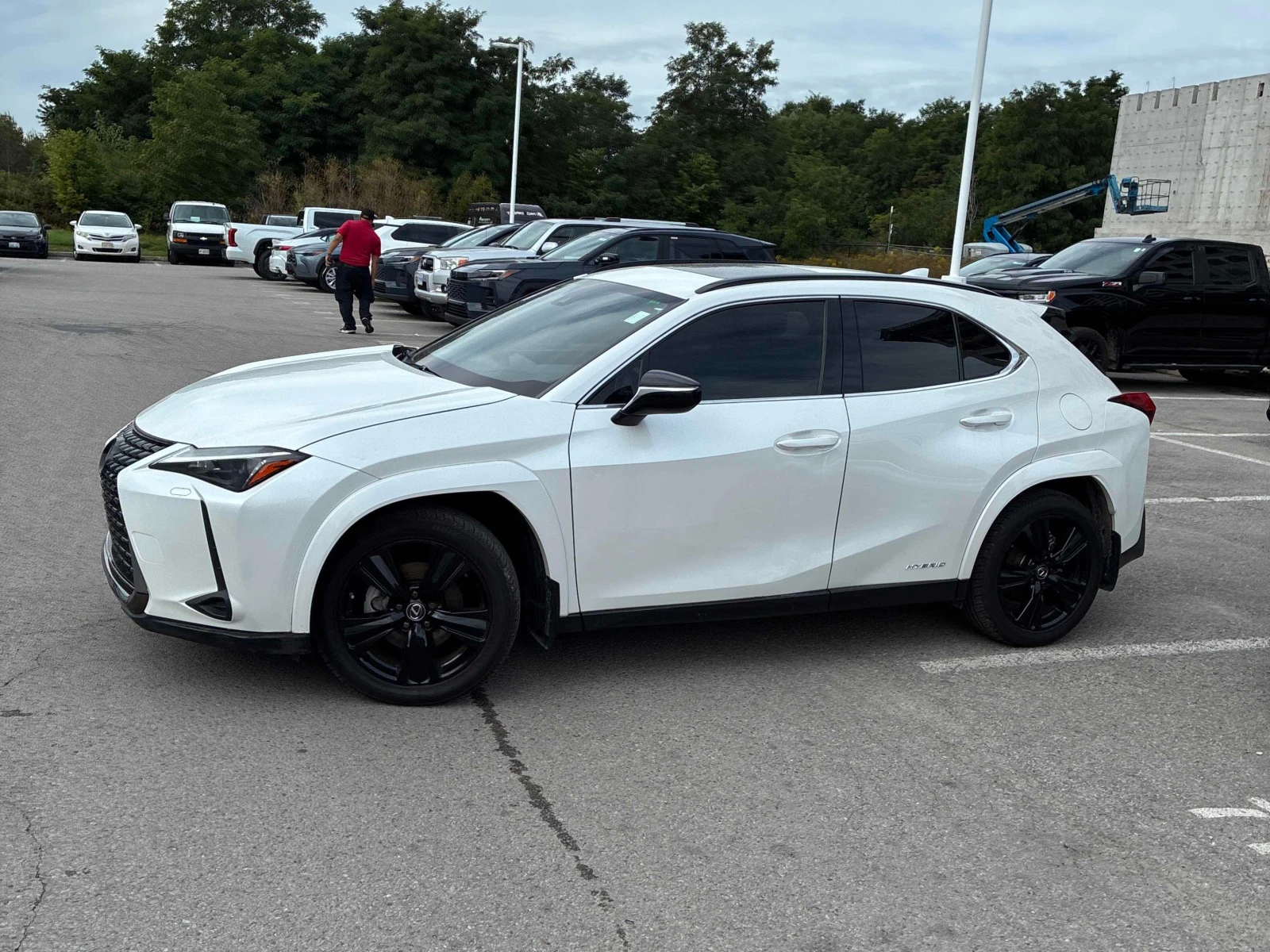 Lexus UX 250h | CARFAX | БЕЗ ИНЦИДЕНТИ, снимка 3 - Автомобили и джипове - 56133737