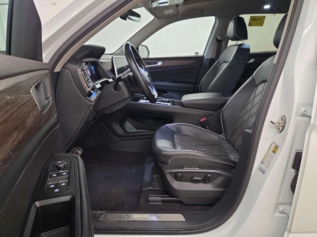 VW Atlas * EXECLINE * CARFAX * , снимка 9 - Автомобили и джипове - 56704901
