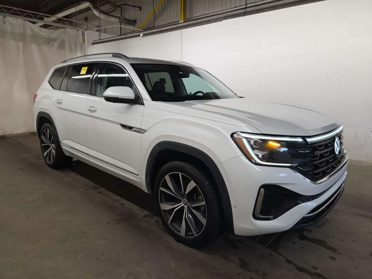 VW Atlas * EXECLINE * CARFAX * , снимка 2 - Автомобили и джипове - 56704901