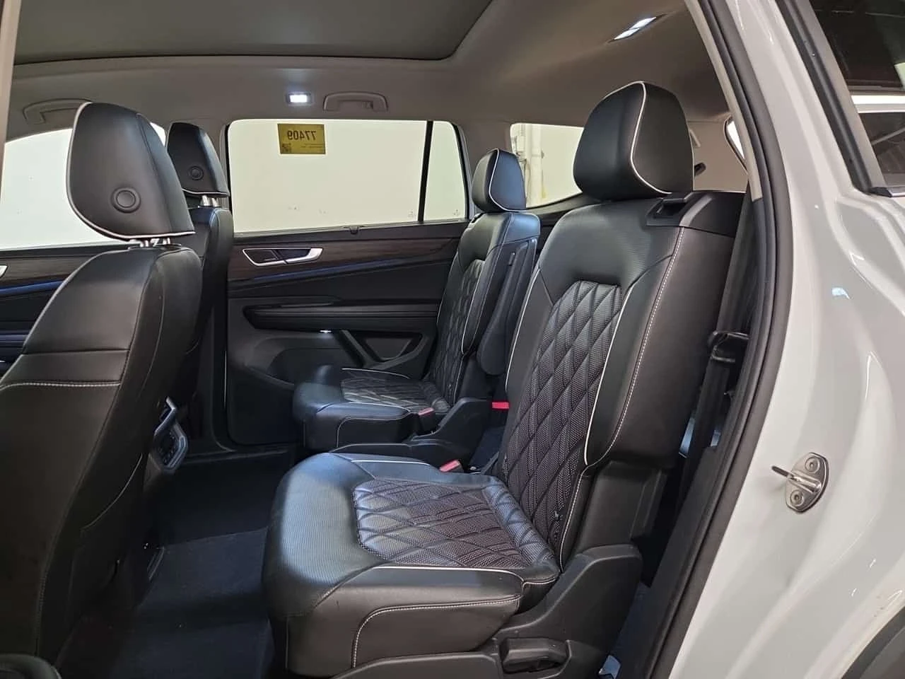 VW Atlas * EXECLINE * CARFAX * , снимка 13 - Автомобили и джипове - 56704901