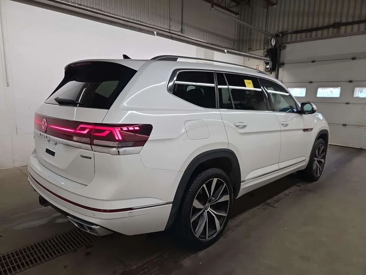 VW Atlas * EXECLINE * CARFAX * , снимка 3 - Автомобили и джипове - 56704901