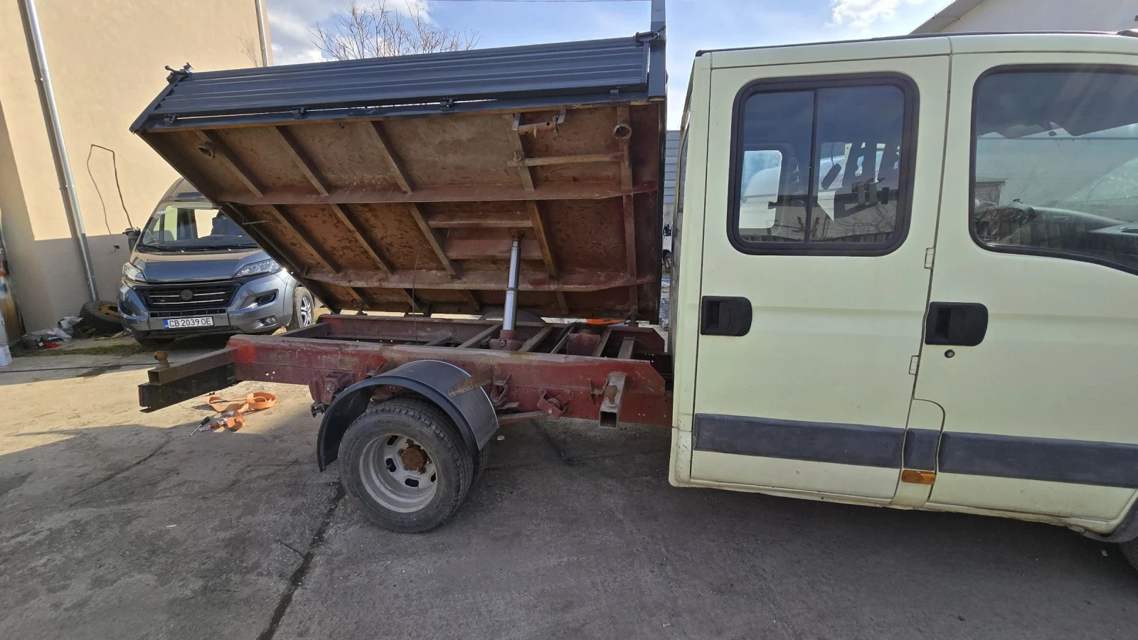 Iveco 35c13 2.3 jtd 3стр самосвал ново шаси, снимка 7 - Бусове и автобуси - 53758780