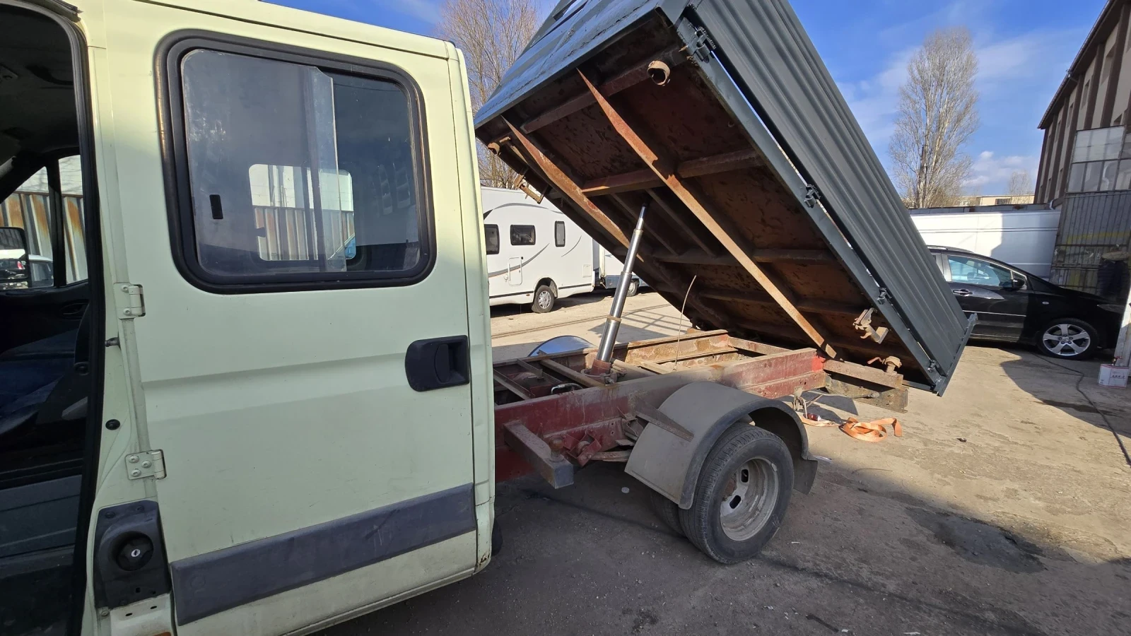 Iveco 35c13 2.3 jtd 3стр самосвал ново шаси, снимка 6 - Бусове и автобуси - 53758780
