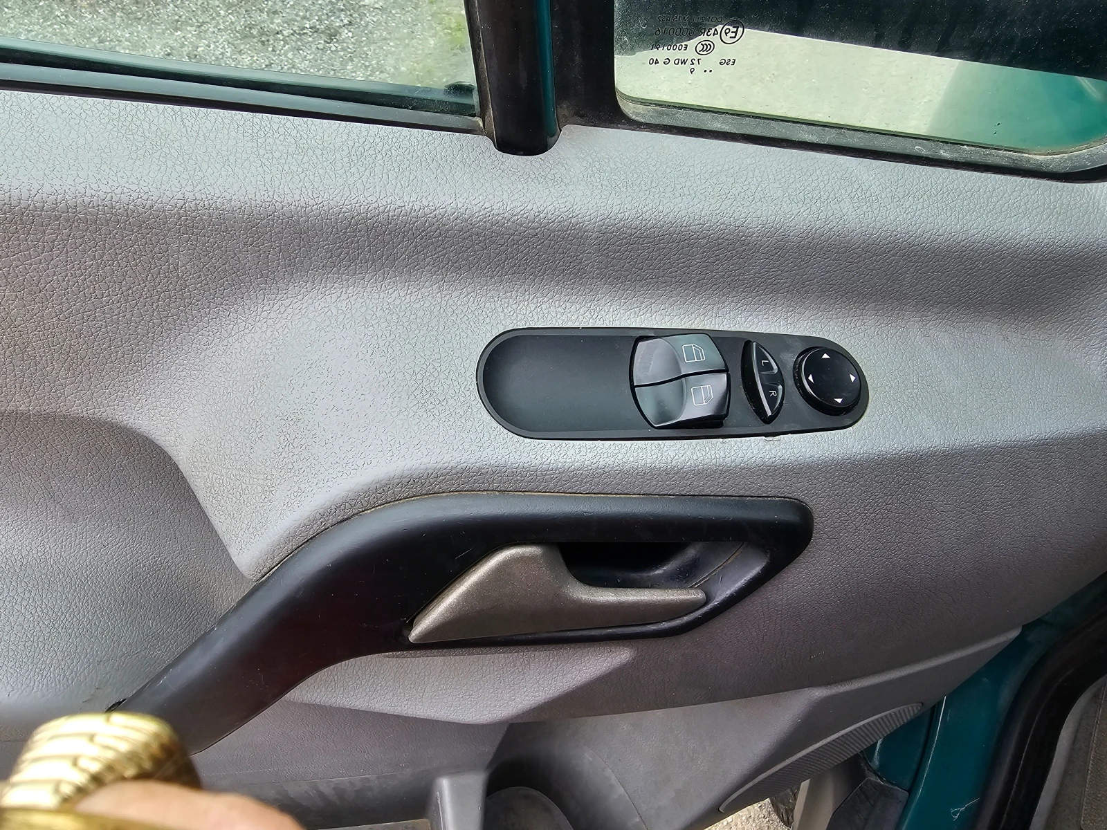 VW Crafter 2.5tdi+ kran, снимка 8 - Бусове и автобуси - 54218619