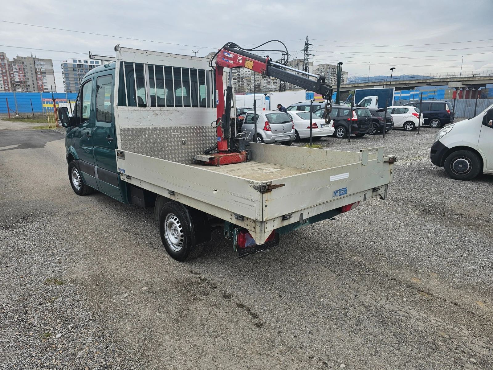VW Crafter 2.5tdi+ kran, снимка 12 - Бусове и автобуси - 54218619