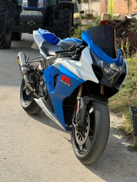 Обява за продажба на Suzuki Gsxr ~15 300 лв. - изображение 1 | Auto.bg Обява за продажба на Suzuki Gsxr ~15 300 лв. - изображение 1