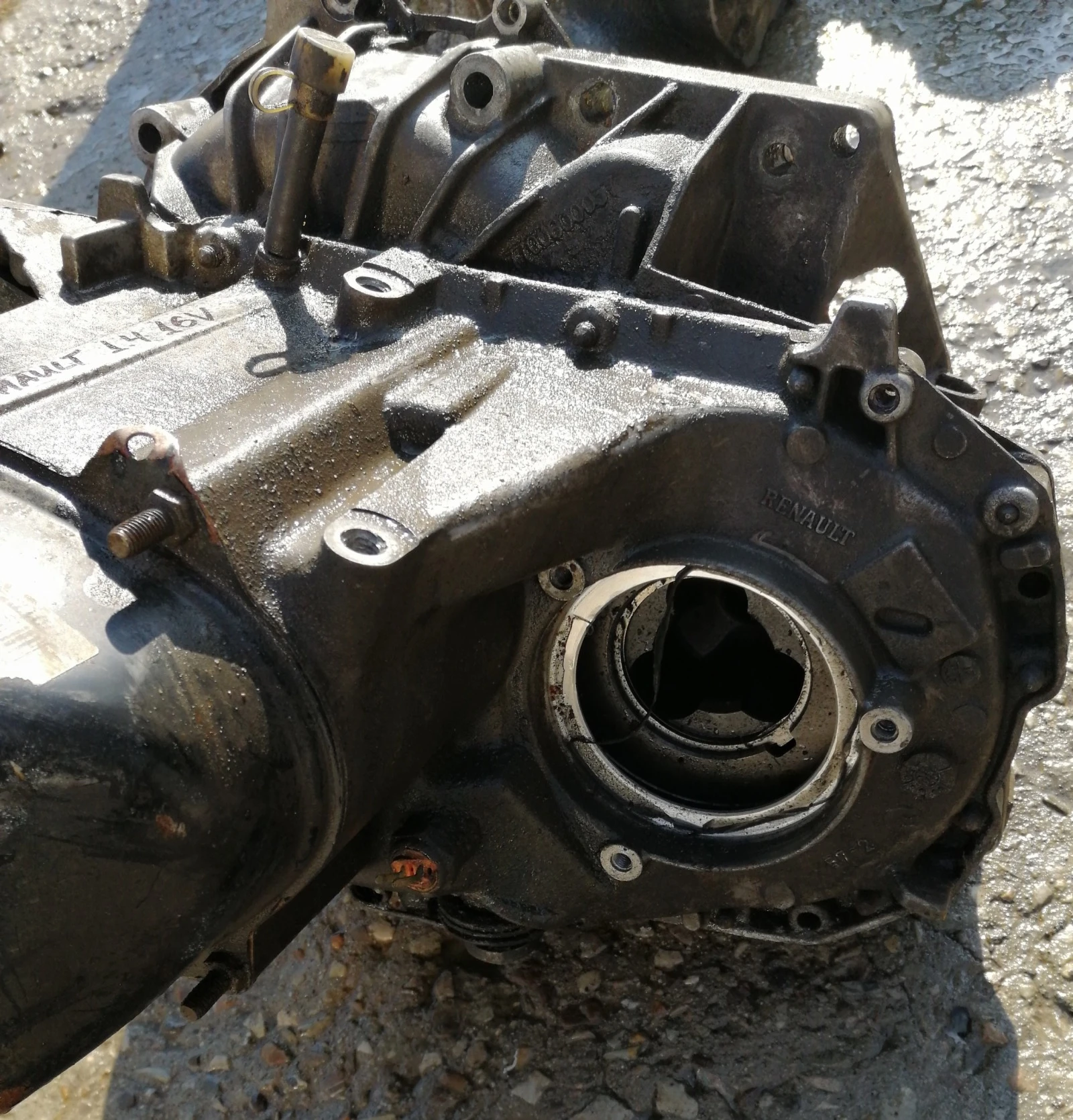     Renault Clio II  (09.1998 - 09.2005) 1.4 16V | Mobile.bg   3